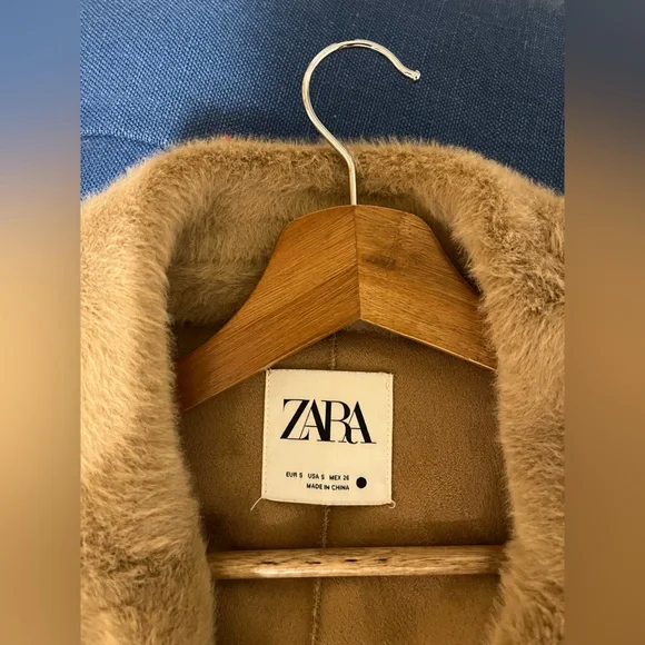 Zara Women's Double-Breasted Brown Teddy Coat - Picture 5 of 5